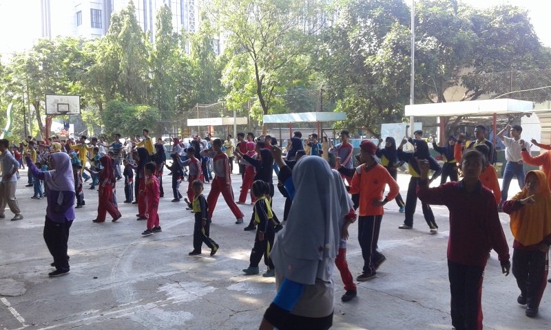 LATIHAN GERAKAN BISINDO
