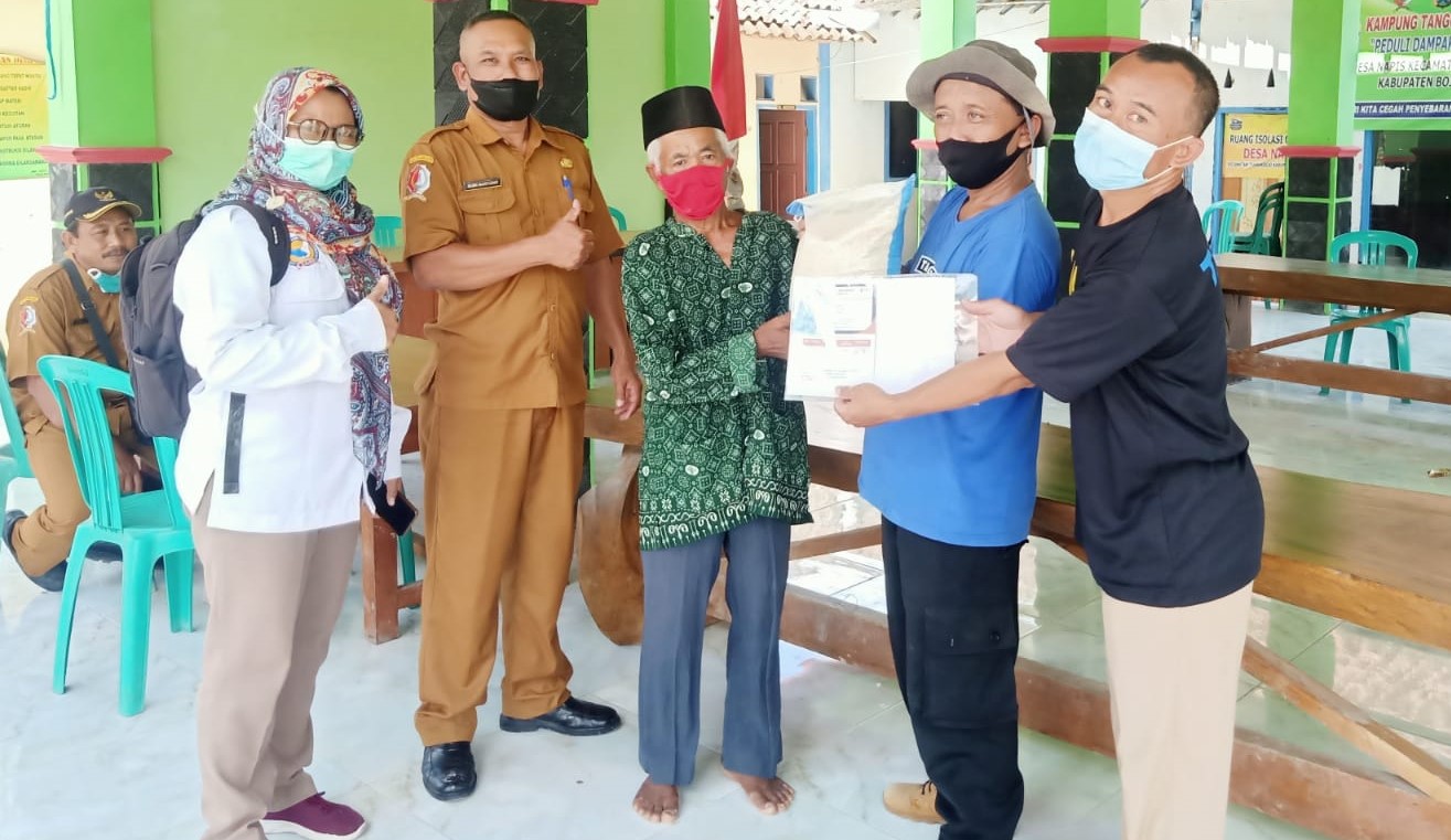 SALURKAN BANSOS BERAS UNTUK PENANGANAN KEMISKINAN EKSTRIM DI KAB. BOJONEGORO