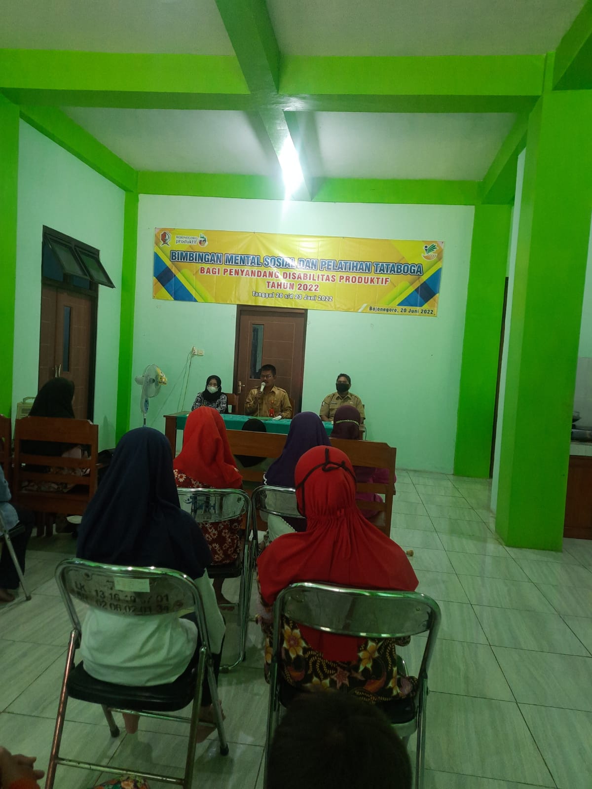 BIMBINGAN MENTAL SOSIAL DAN PELATIHAN TATA BOGA BAGI PENYANDANG DISABILITAS PRODUKTIF