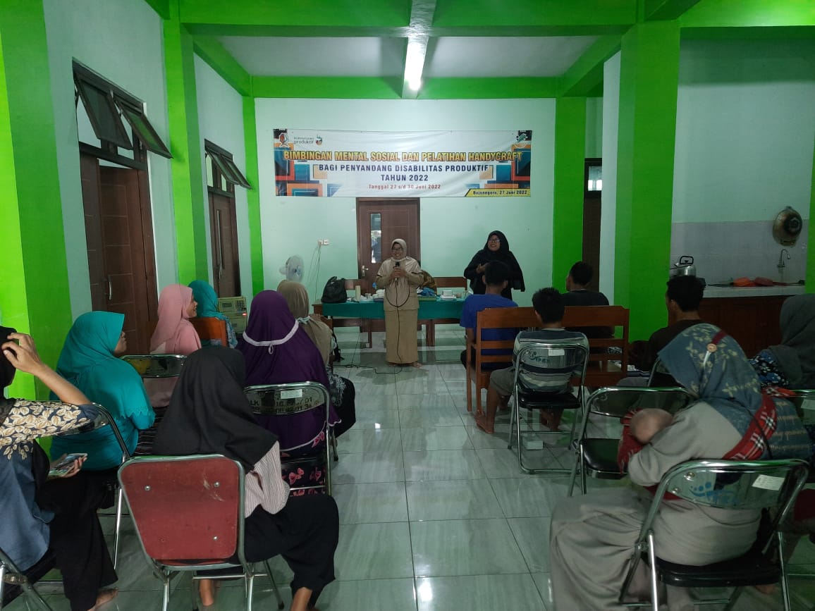 BIMBINGAN MENTAL SOSIAL DAN PELATIHAN HANDYCRAFT BAGI PENYANDANG DISABILITAS PRODUKTIF TAHUN 2022