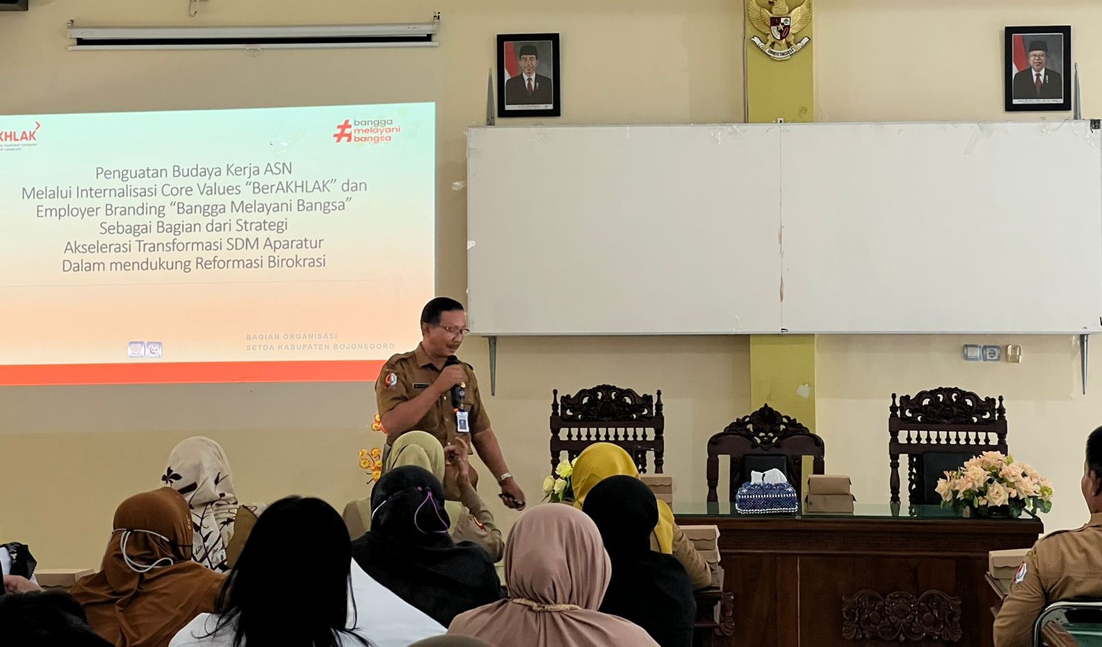 IMPLEMENTASI CORE VALUE ASN BERAKHLAK DAN EMPLOYER BRANDING BANGGA MELAYANI BANGSA