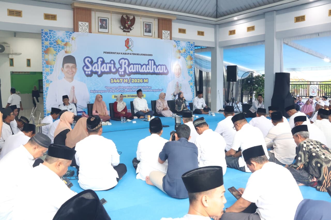 Bupati dan Wakil Bupati Bojonegoro Hadiri Safari Ramadhan di Desa Sumurgagung Kec. Sumberrejo