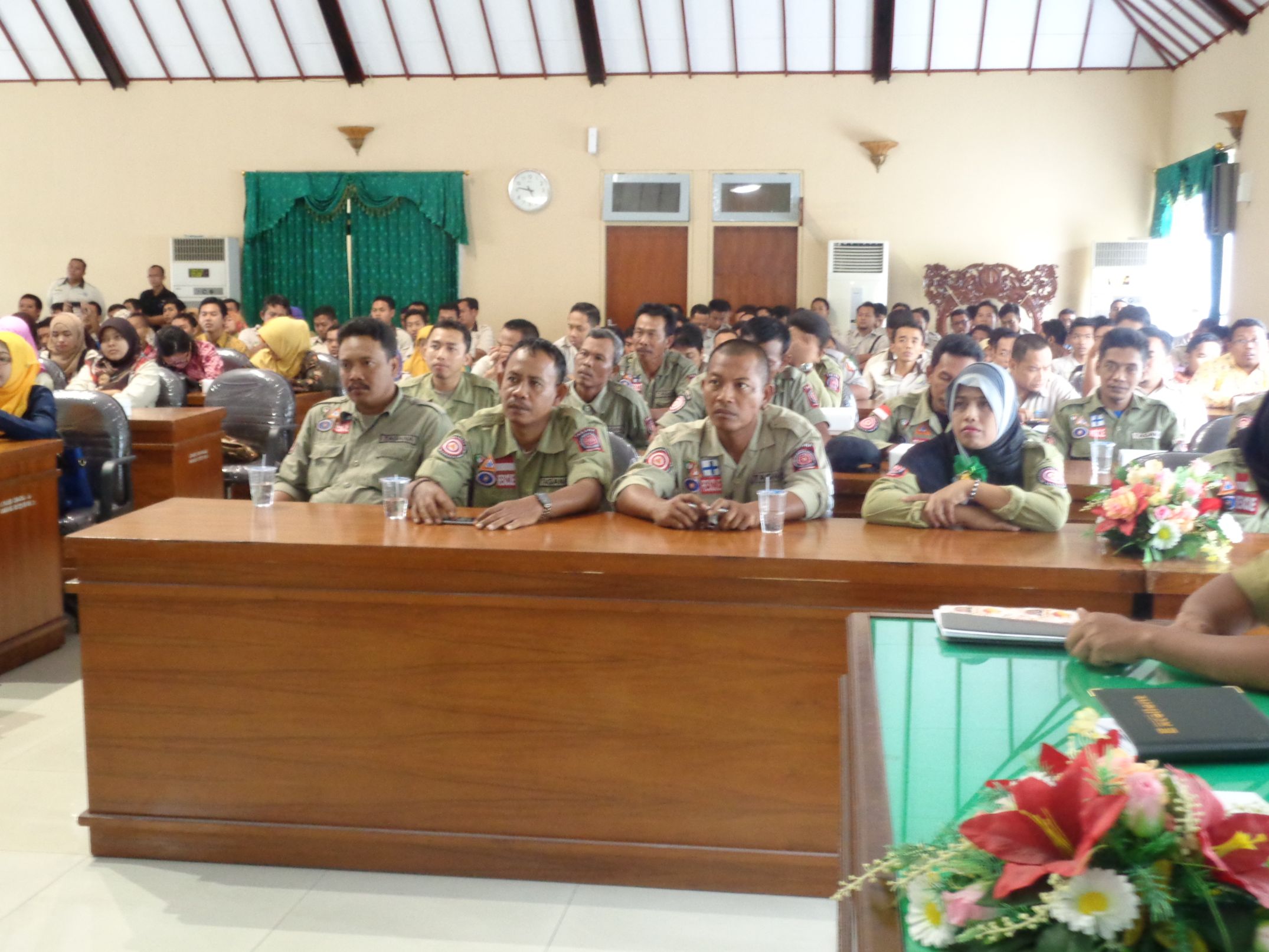 pembinaan petugas sosial