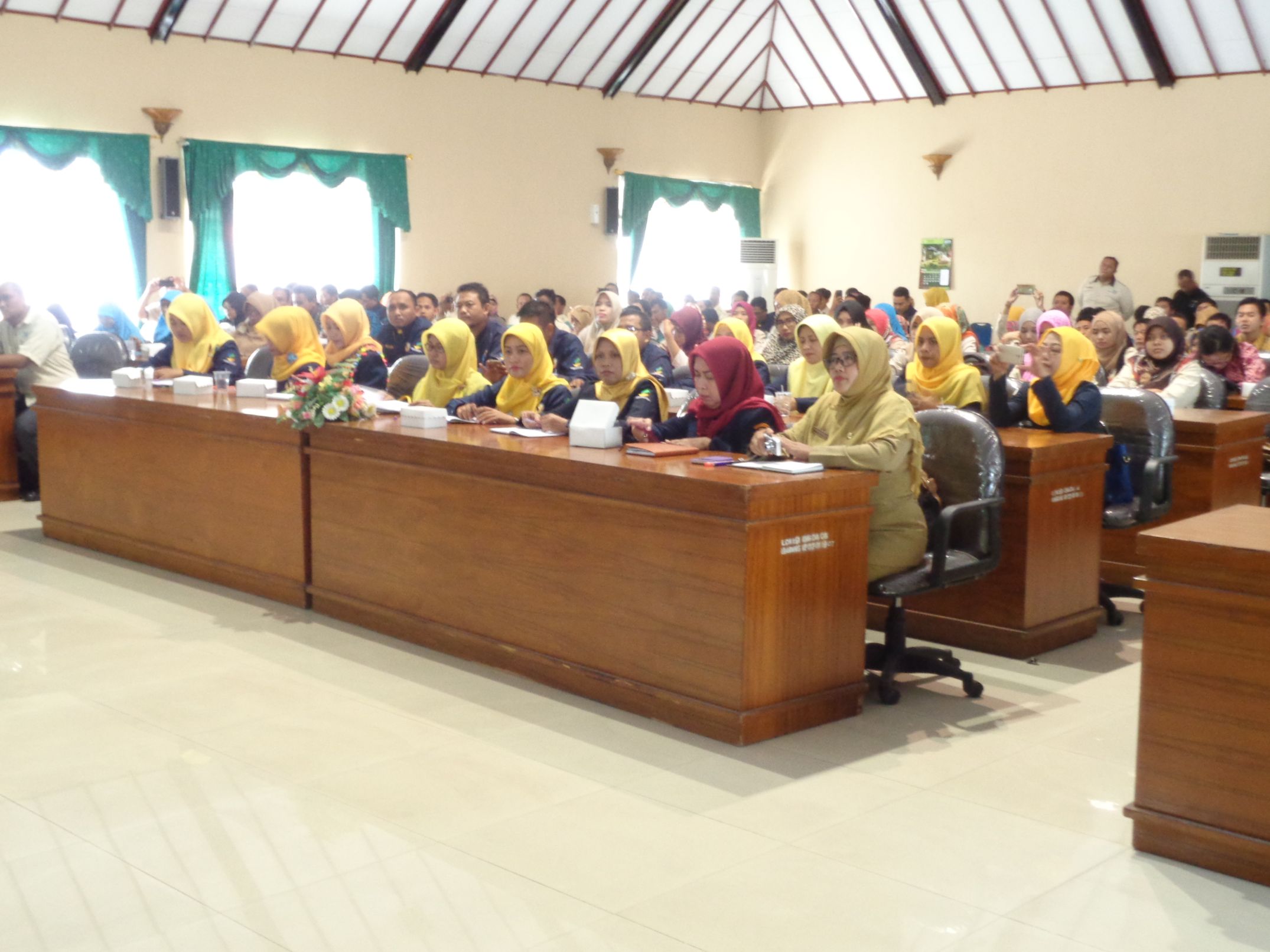 pembinaan petugas sosial