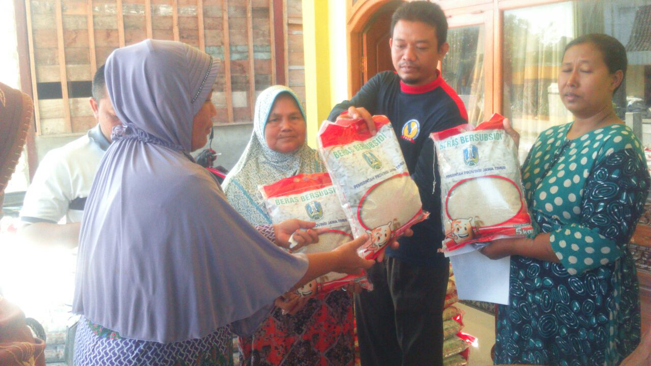 PENYALURAN TUAN RASIDI - BANTUAN BERAS BERSUBSIDI