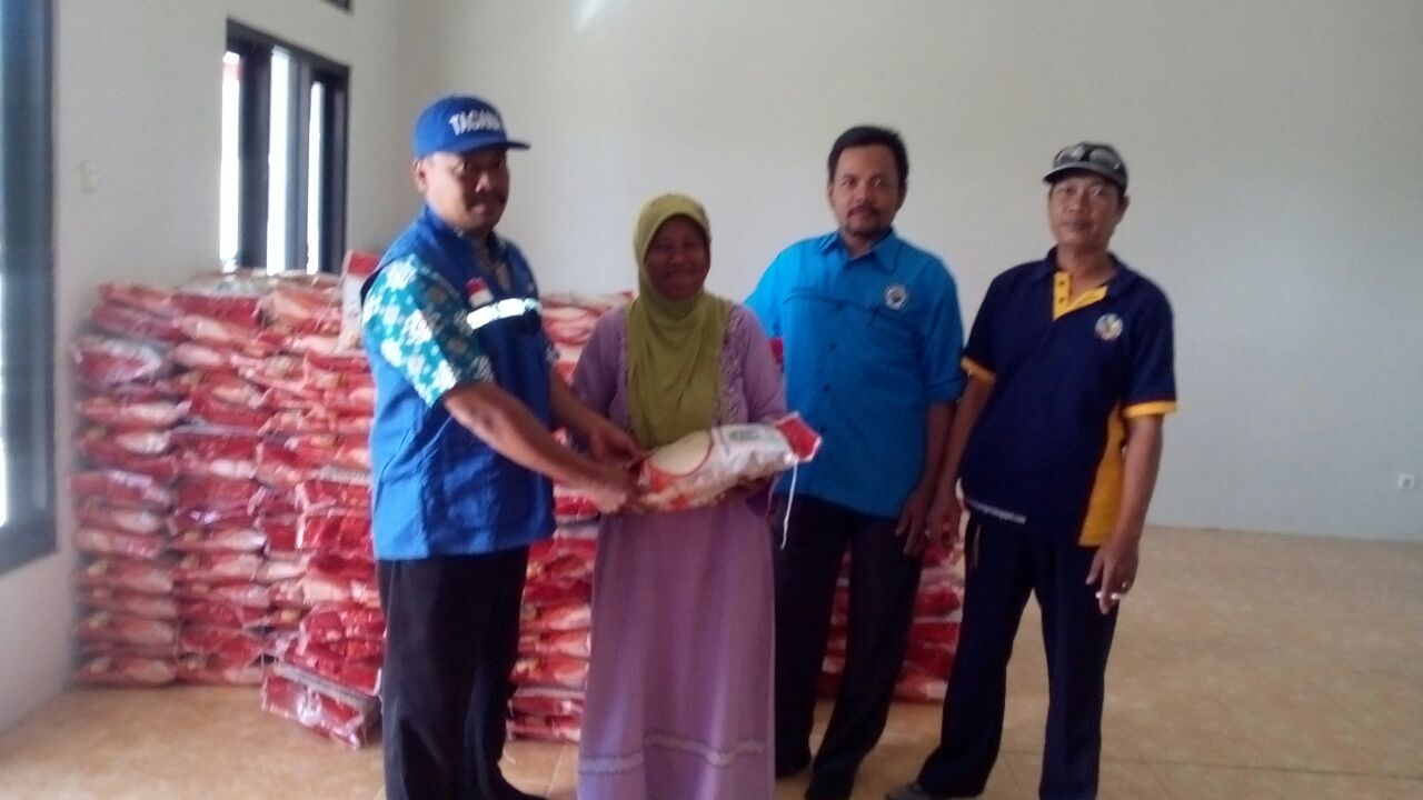 PENYALURAN TUAN RASIDI - BANTUAN BERAS BERSUBSIDI